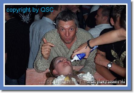 germany dream girls stripperin_0000136.jpg